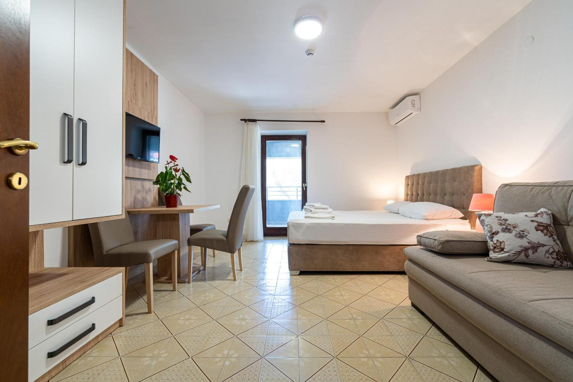 Studio Apartments Marea 2 Budva Kamer foto