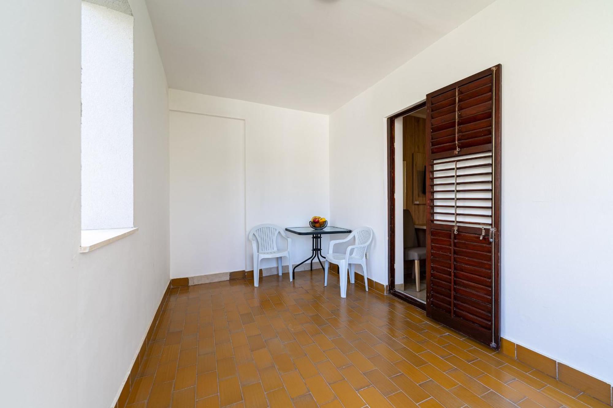 Studio Apartments Marea 2 Budva Kamer foto